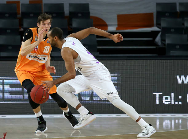 字母哥的高 字母哥的高