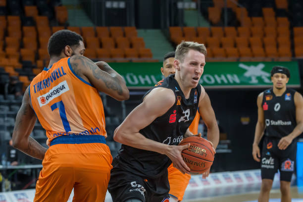 而诺丁汉森 而诺丁汉森