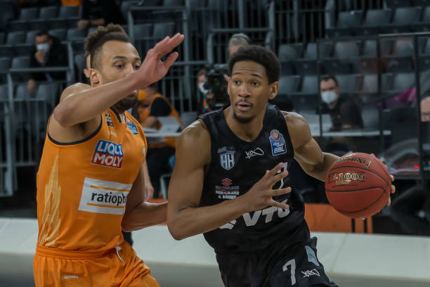 本场比赛的 本场比赛的