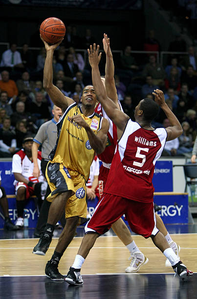 多套组合的 多套组合的